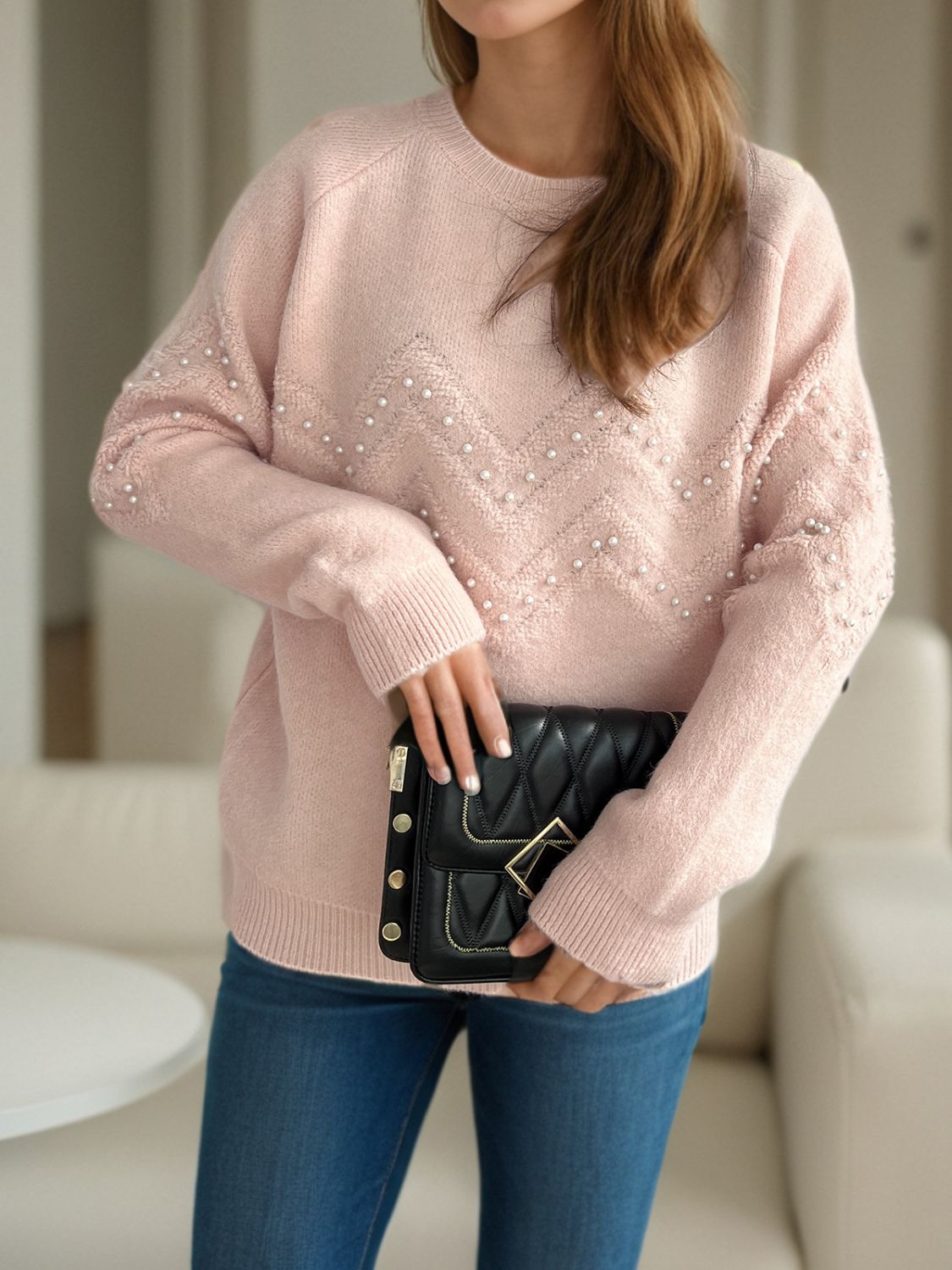 Concepcion | Round neck sweater with raglan sleeves and pearl trim