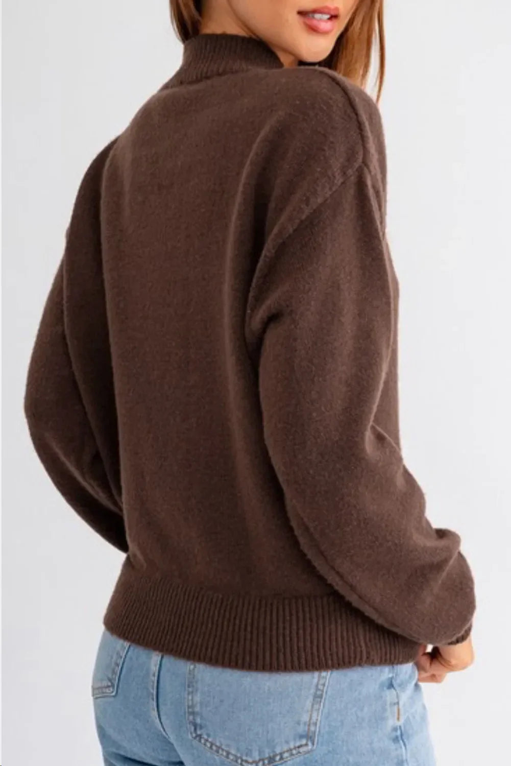 Erika | Long-sleeved sweater with a stand-up collar and boots