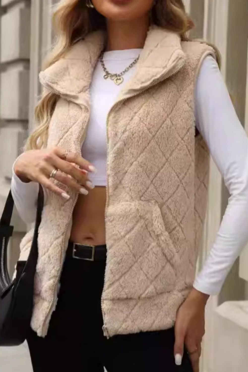 Katherine | Vest with a fluffy checked structure and zipper