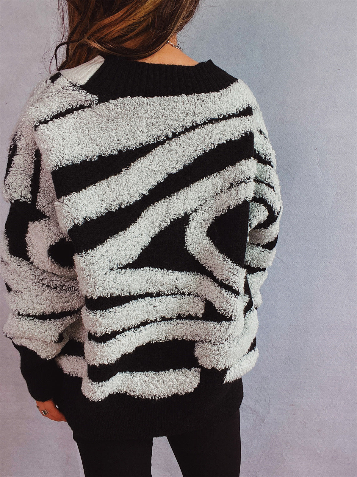 Lea | Contrast color long sleeve cardigan with buttons