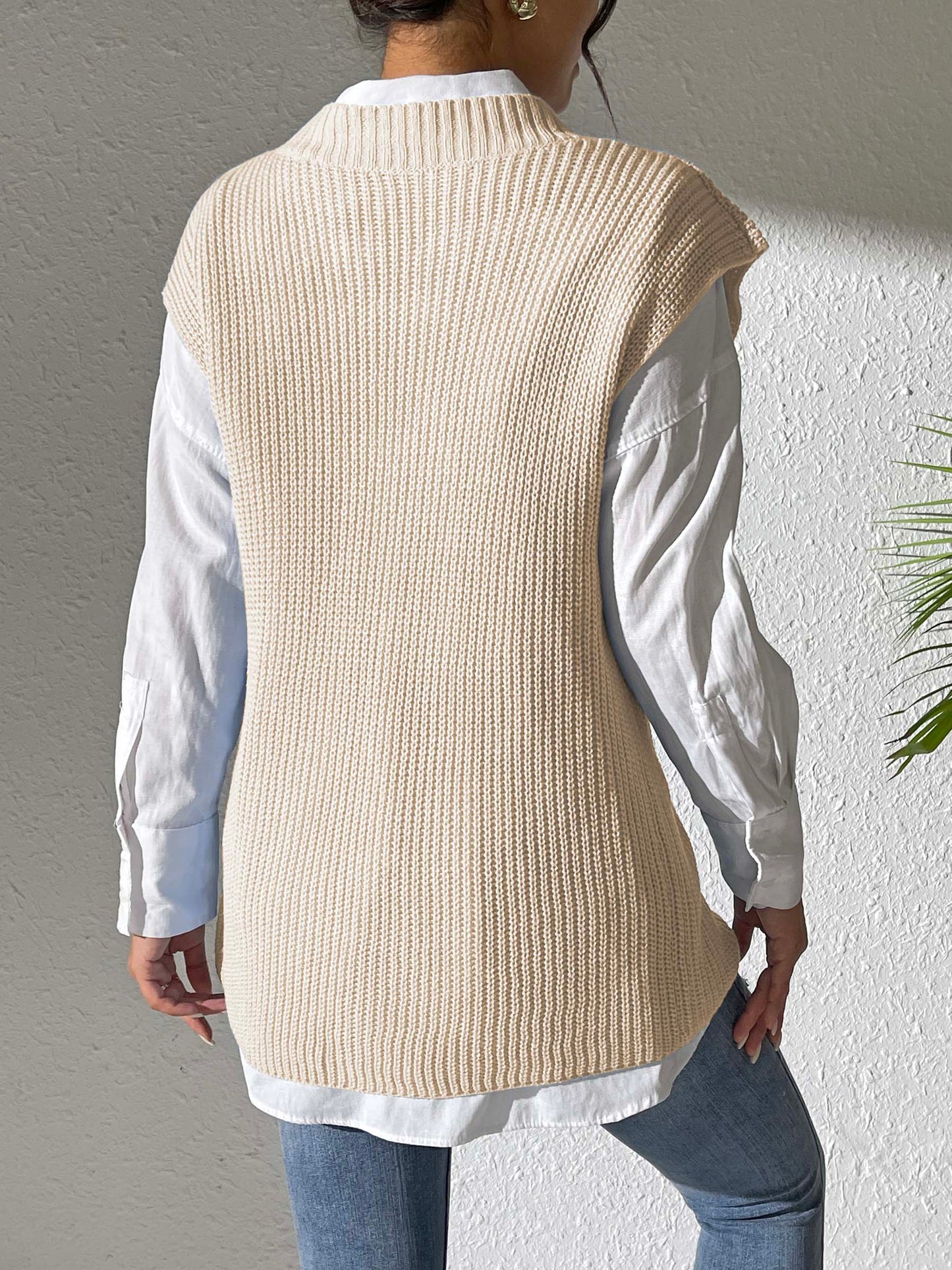 Beatriz | Beaded V-neck sweater vest