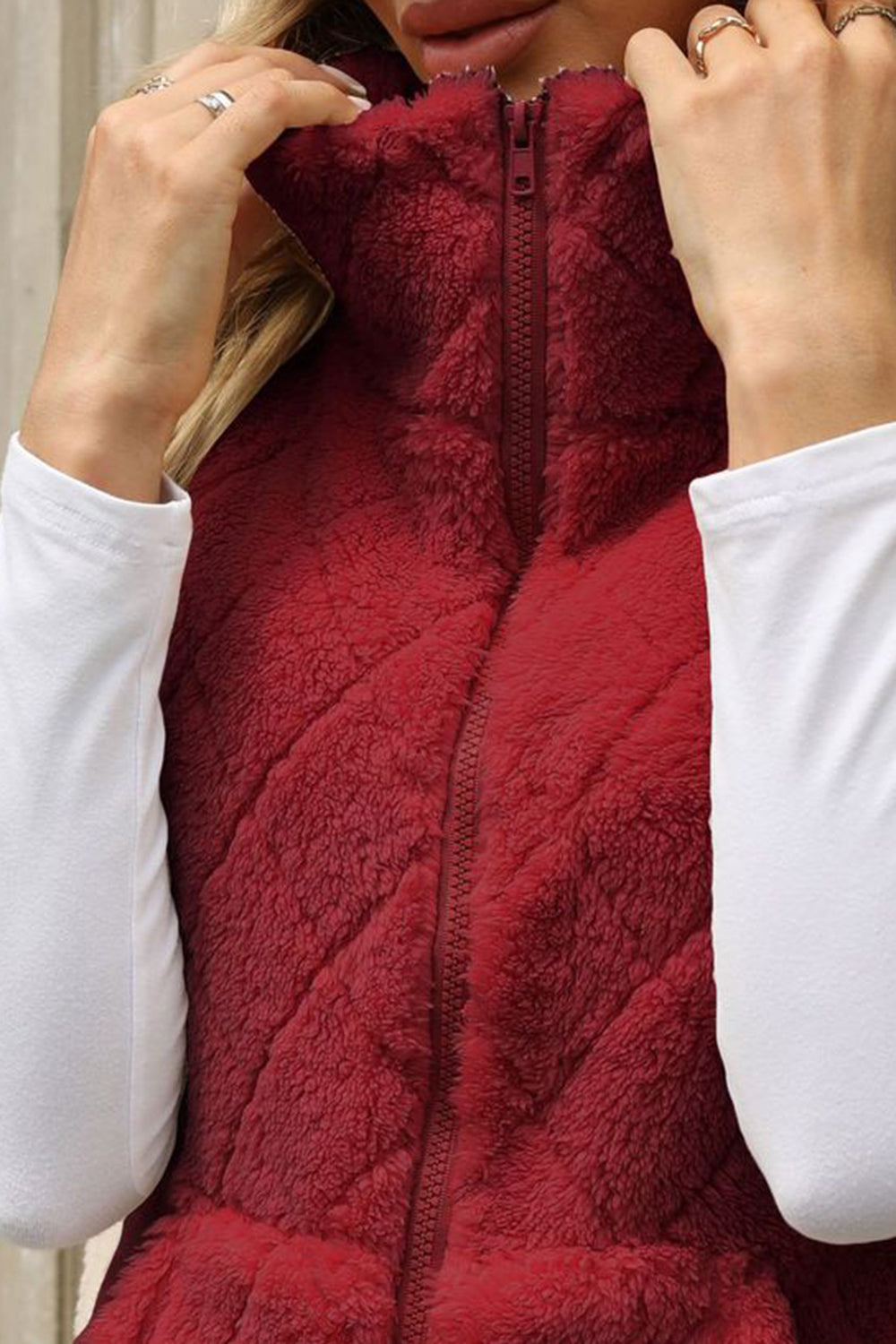 Katherine | Vest with a fluffy checked structure and zipper