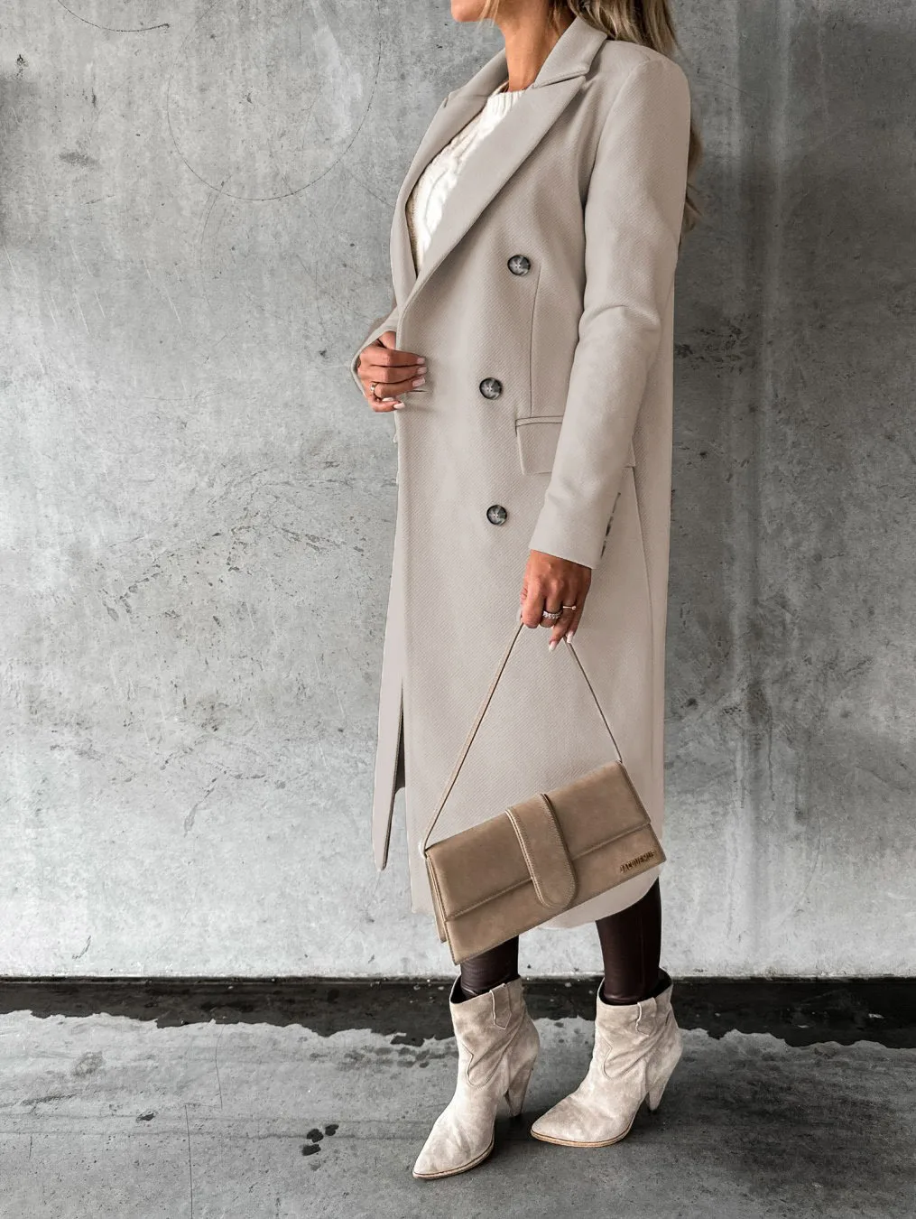 Renata | Casual and effortless winter garment
