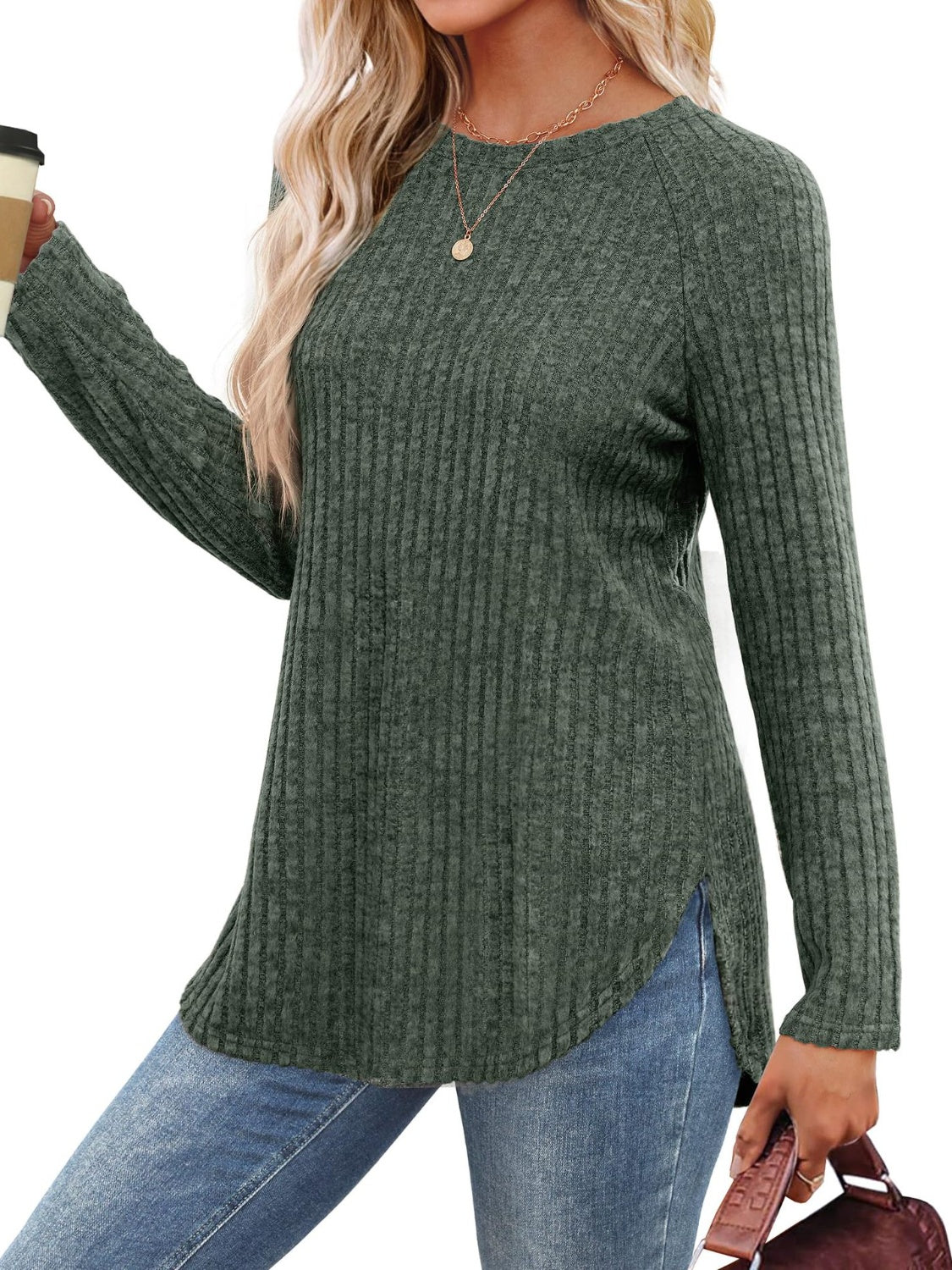Lucrezia | T-shirt with a crew neck and raglan sleeves