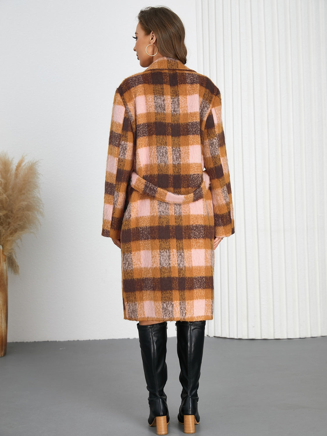 Romina | Tied checked coat with collar