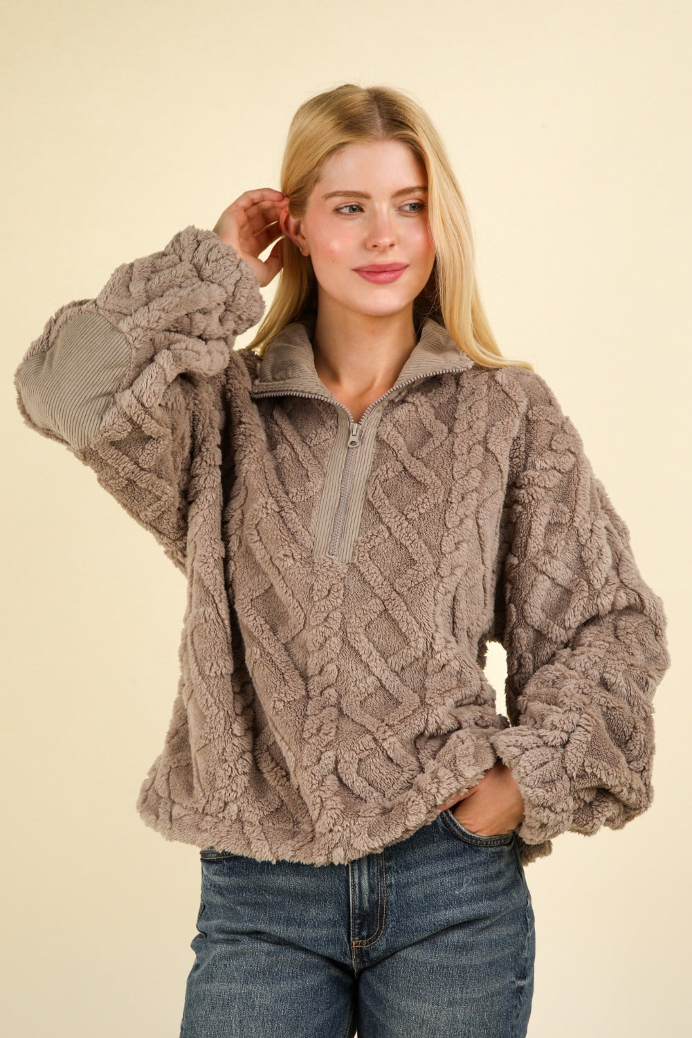 Lucía | Fluffy cable knit fleece half zip sweatshirt