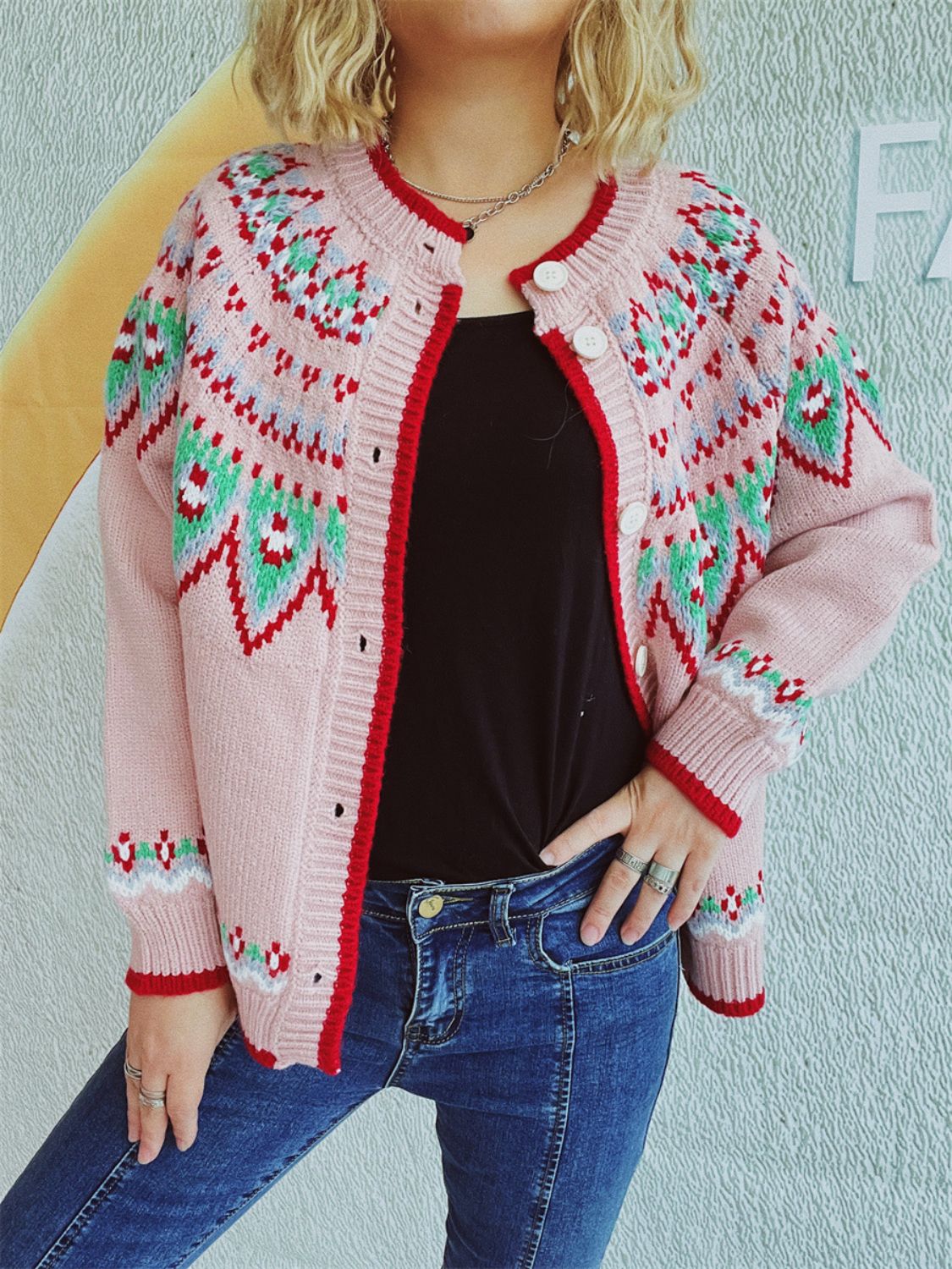 Diana | Long sleeve cardigan with a contrasting geometric crew neck