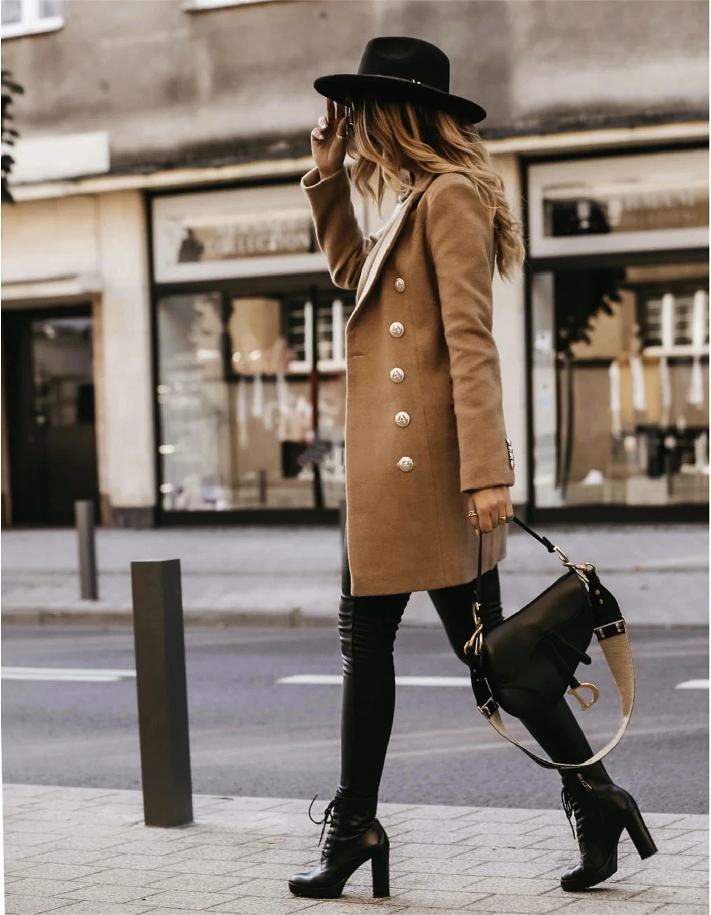 Elena | Elegant and casual winter garment