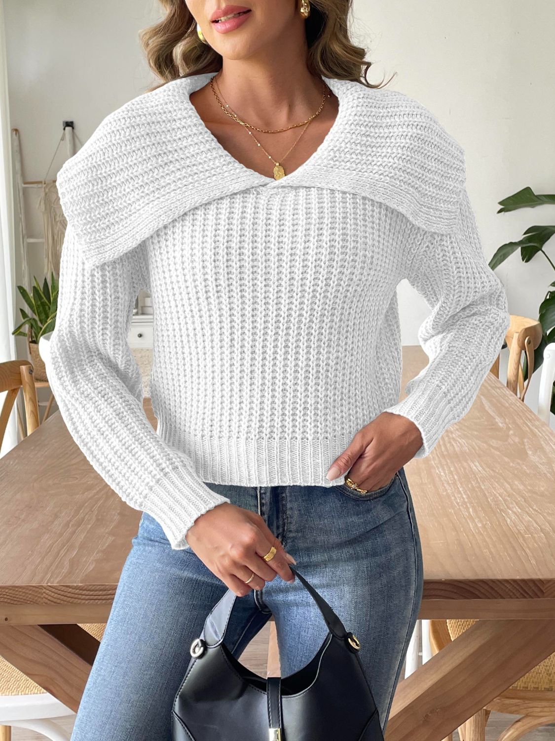 Olga | Long-sleeved cable knit sweater