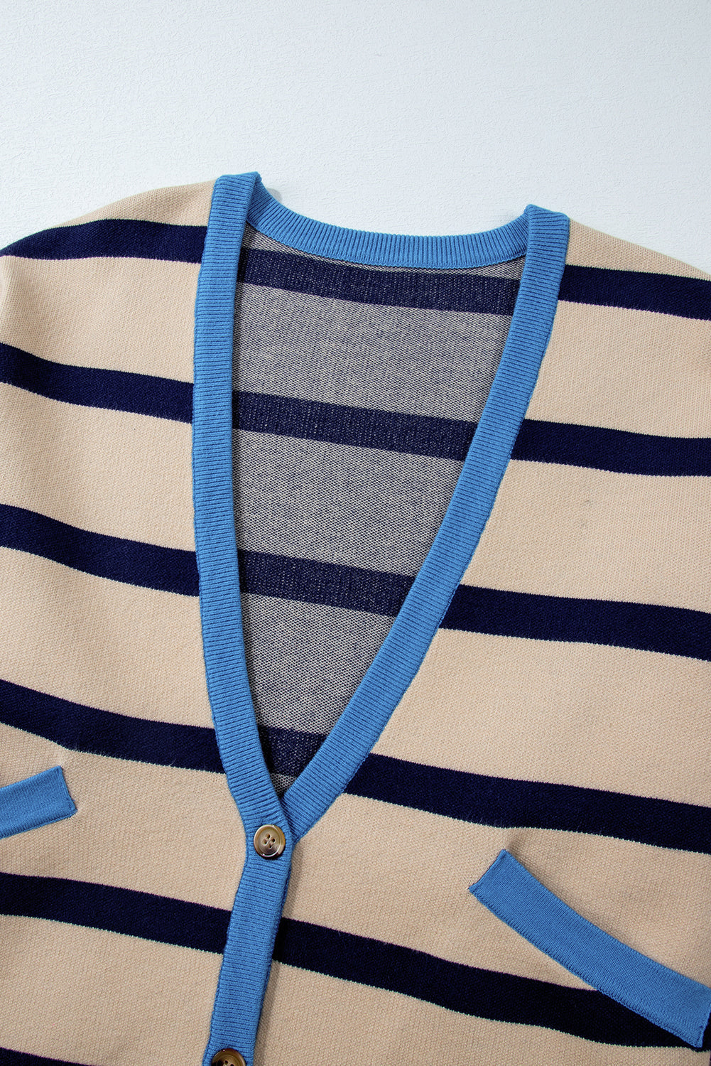 Esther | Casual and fashionable winter cardigan