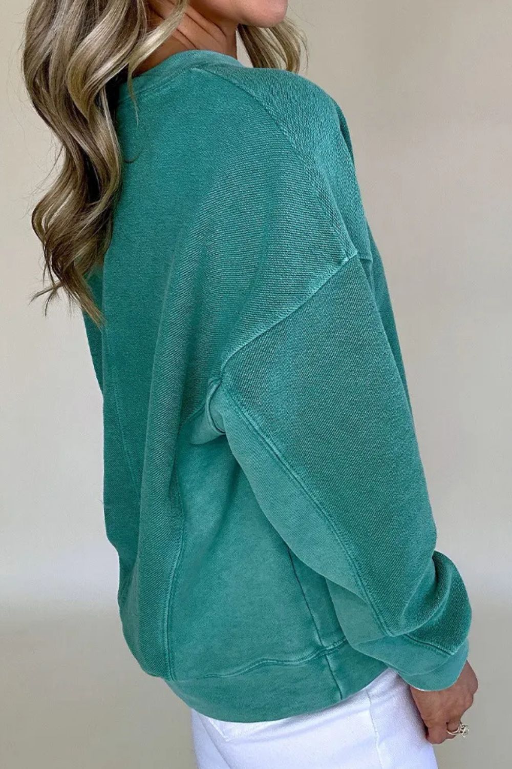 Teresa | Long-sleeved sweatshirt with notched shoulders