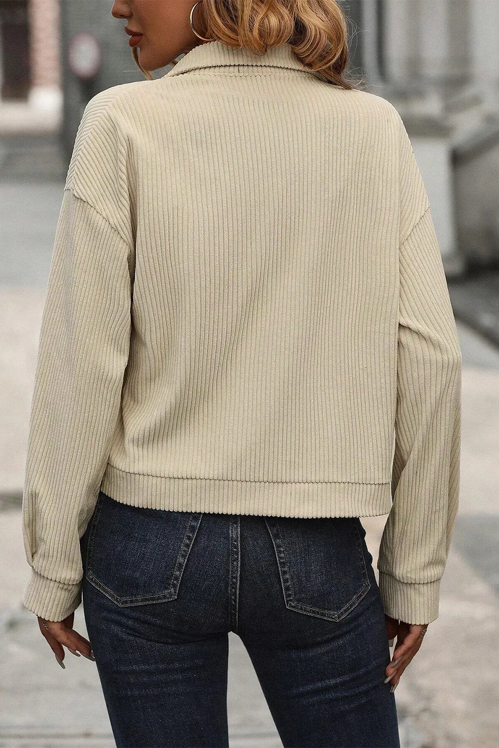 Nina | Jacket with pockets, collar and buttons