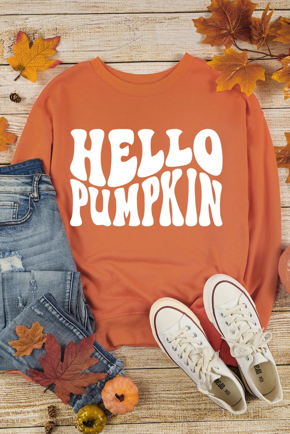 Helga | Long sleeve crew neck sweatshirt with letter graphic