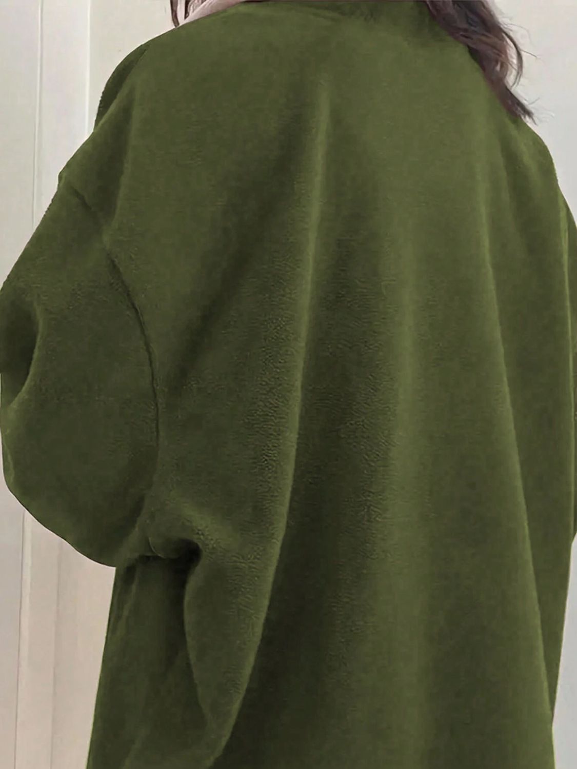 Ingrid | Contrasting long-sleeved sweatshirt with dropped shoulders