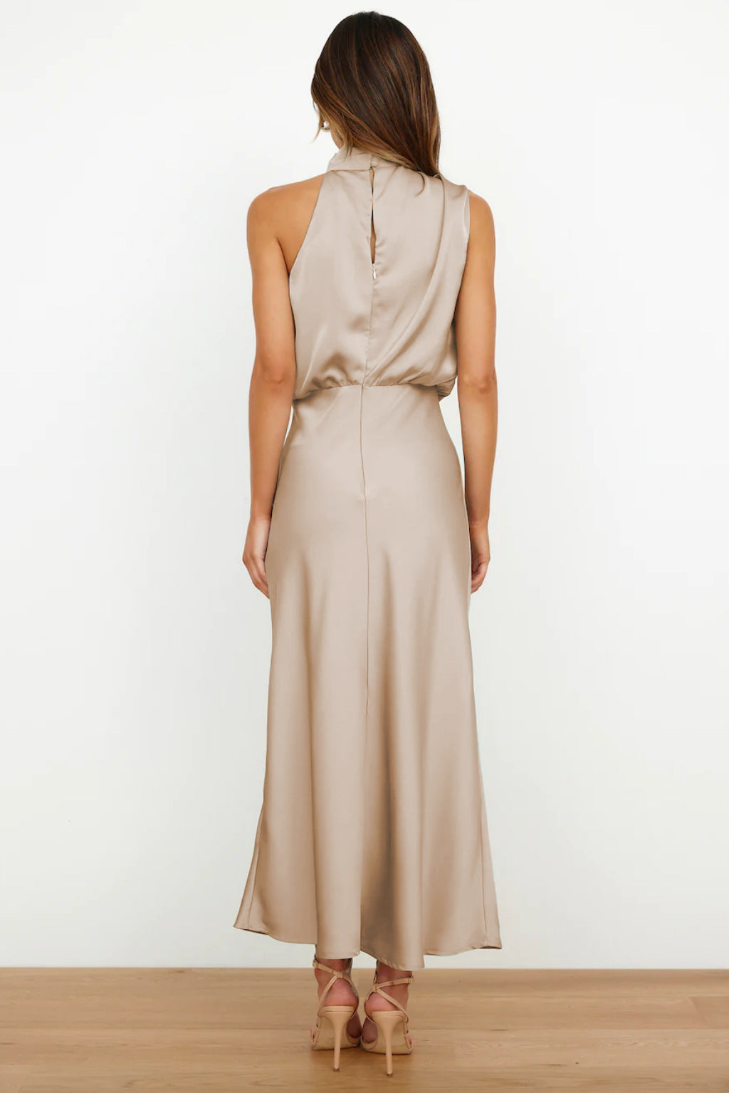 Vanessa® | Long Satin Dress With American Neckline