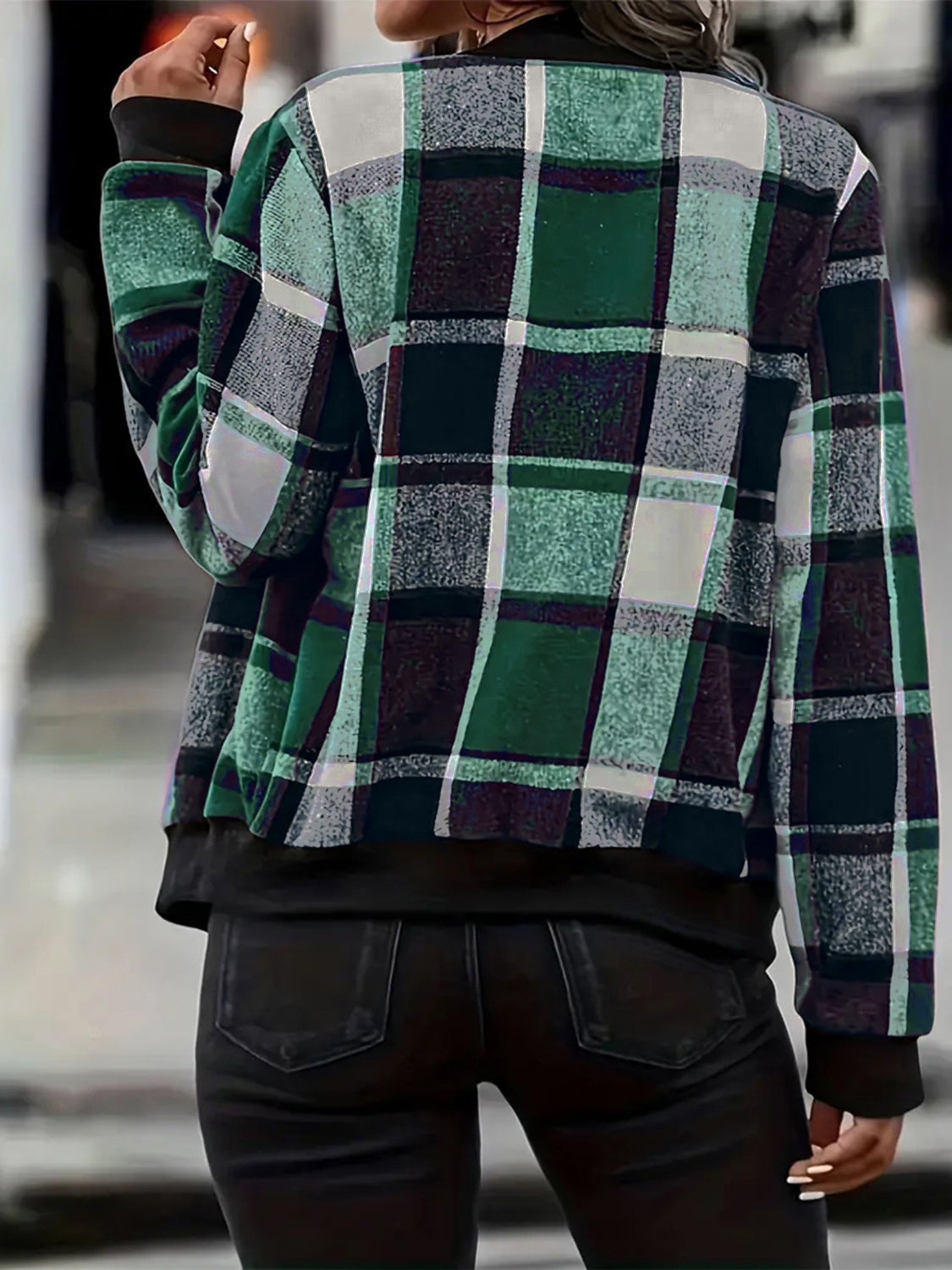 Klara | Oversized checked jacket with baseball collar and zip fastening