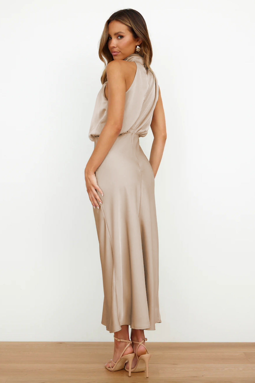 Vanessa® | Long Satin Dress With American Neckline