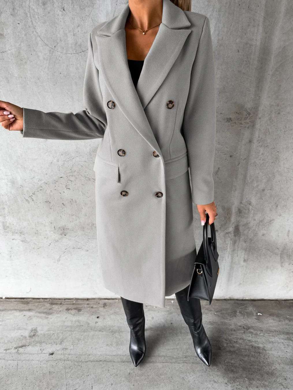 Renata | Casual and effortless winter garment