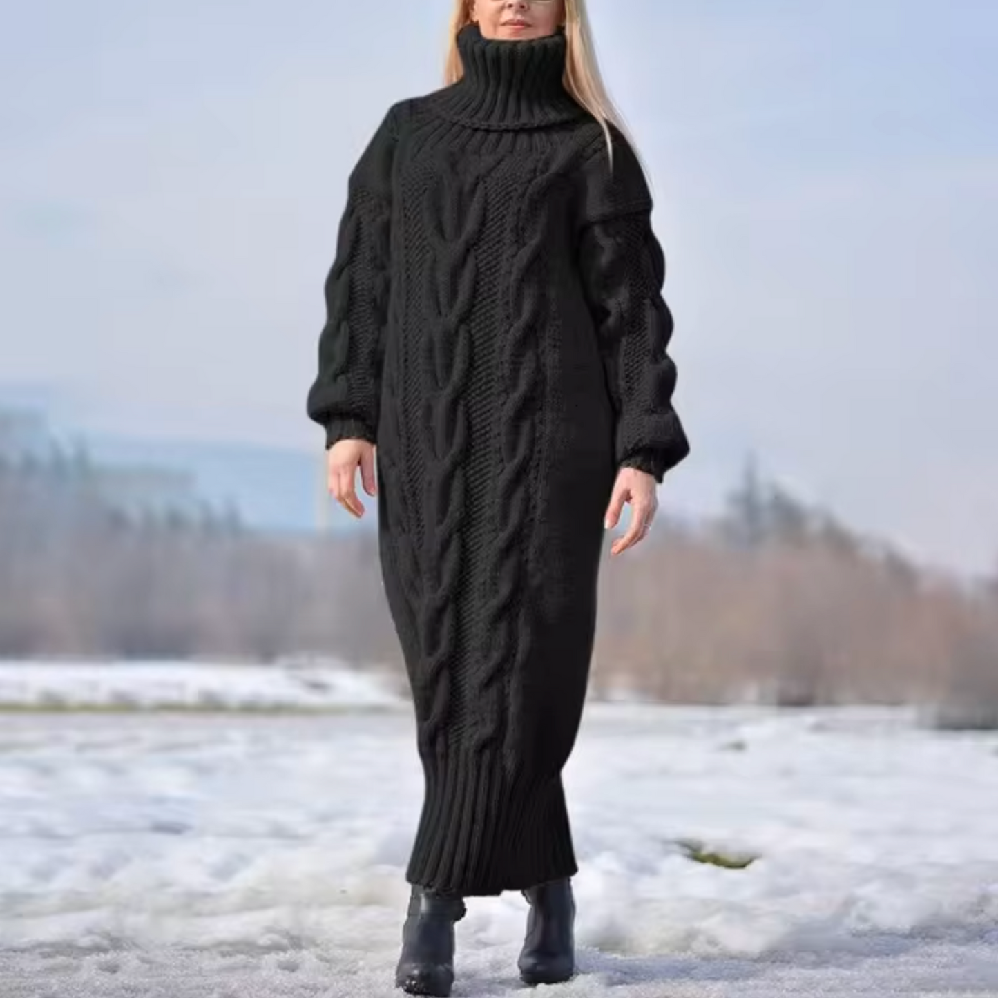 Maria Eugenia | Turtleneck sweater, long dress