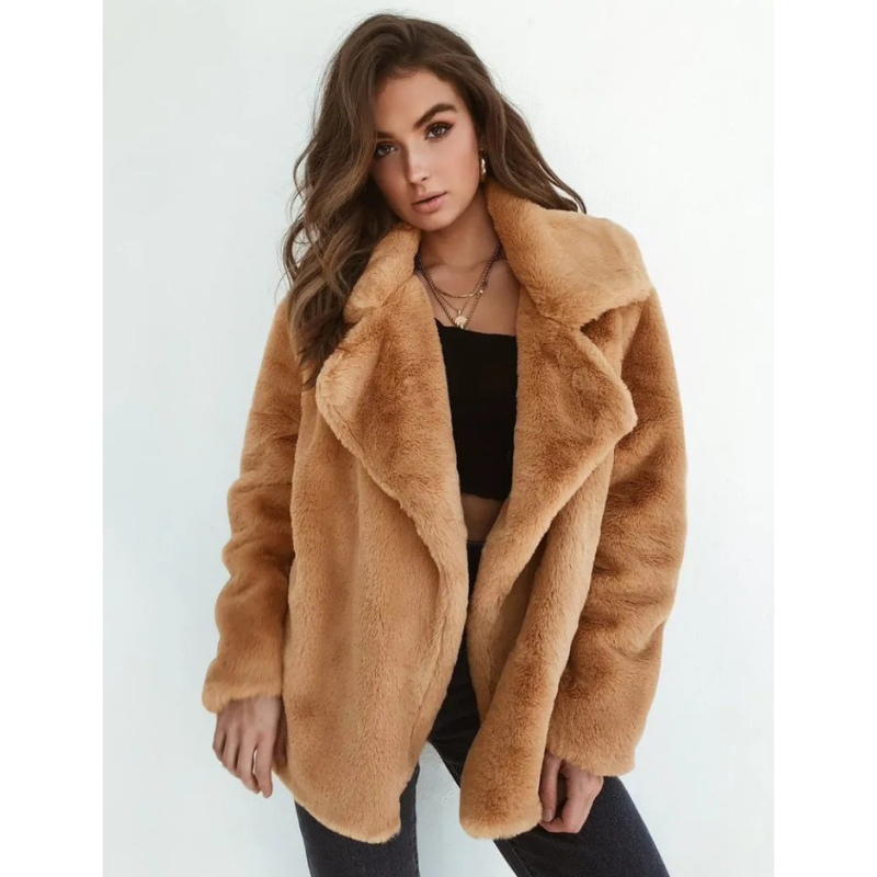 Maricela | Fashionable and minimalist winter garment