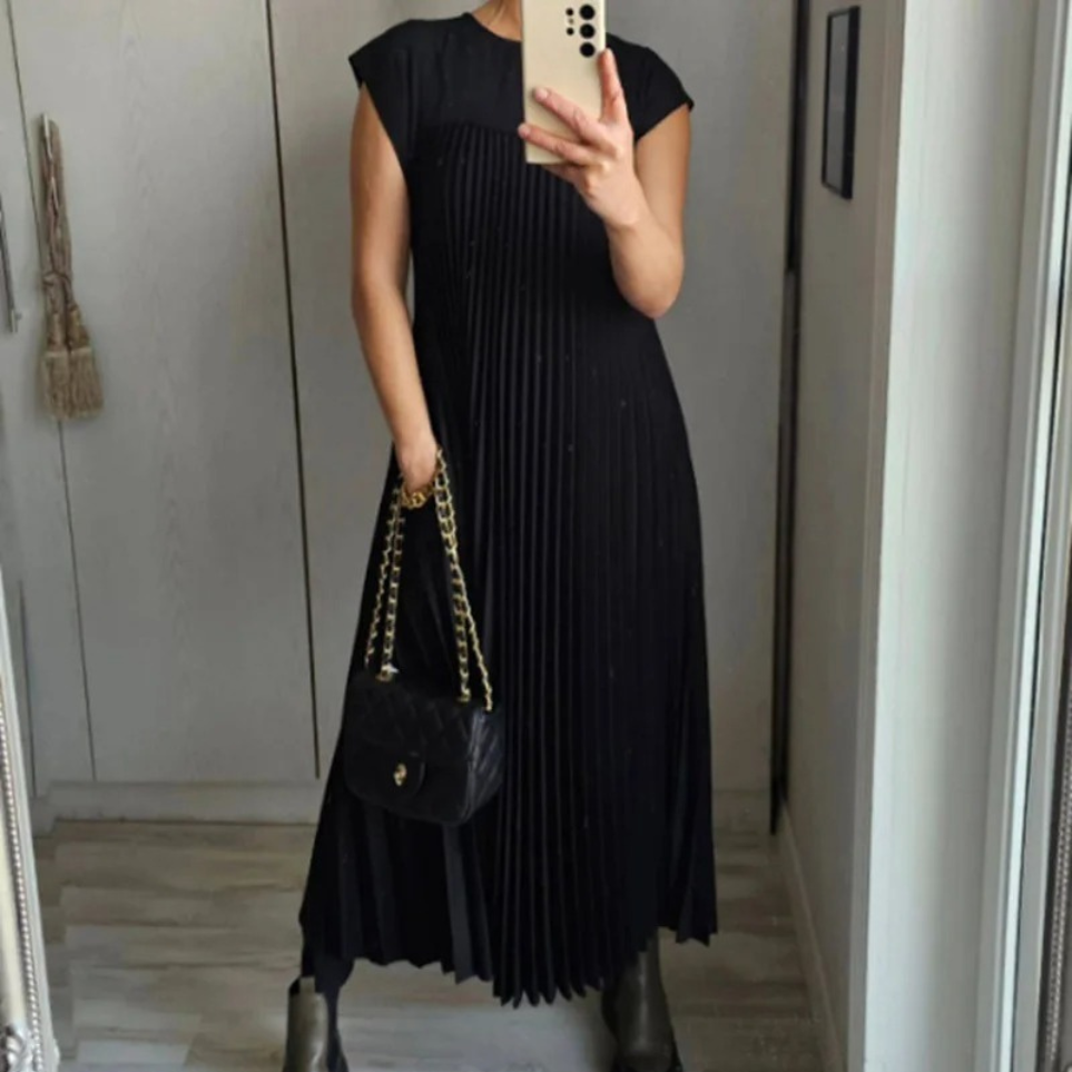 Scarlett® | Light And Fresh Pleated Dress