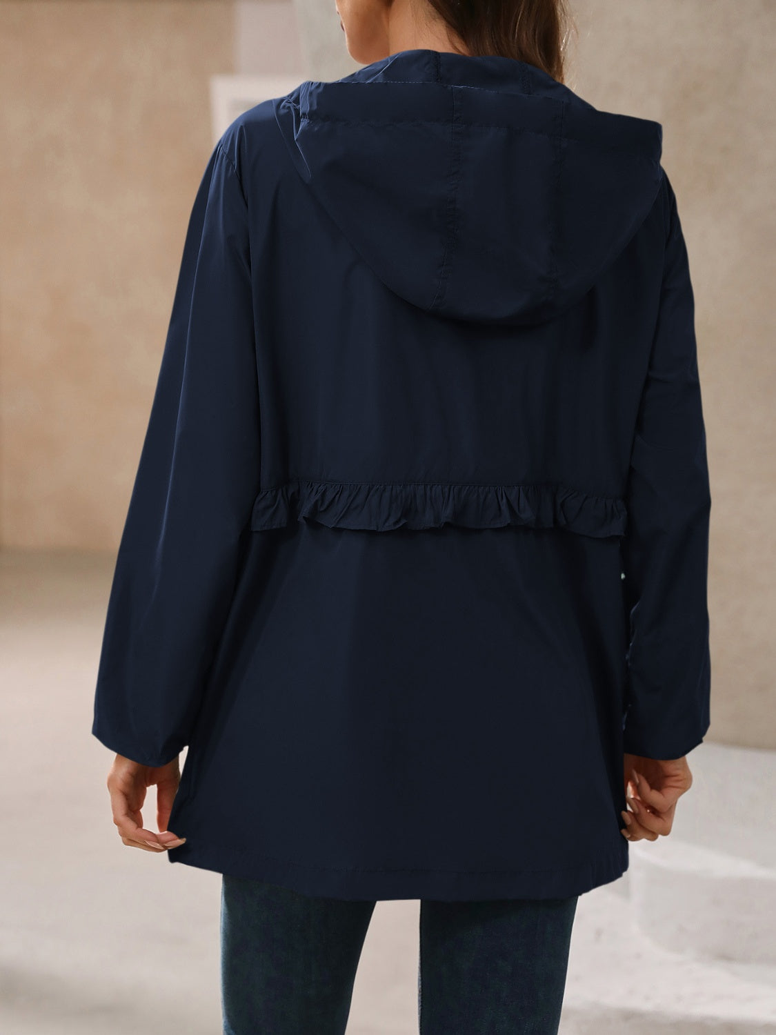 Paulina | Waterproof, long-sleeved outdoor windbreaker with hood