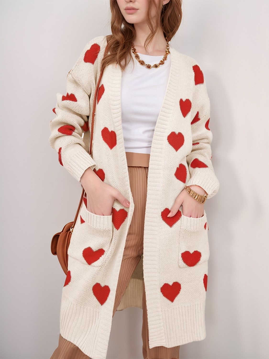 Nuria | Heart-shaped, long-sleeved cardigan with an open front