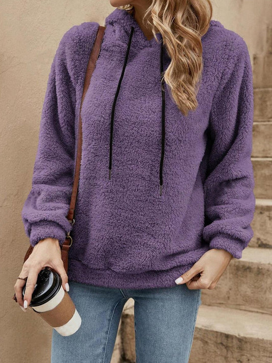Sofia | Fluffy hoodie with drawstring and long sleeves