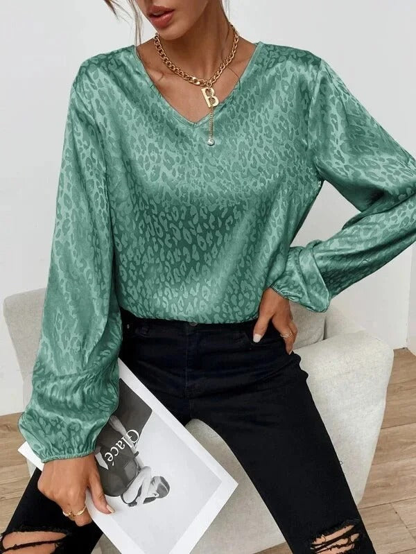 Stella® | Loose Long Sleeve V Neck Leopard Print Blouse