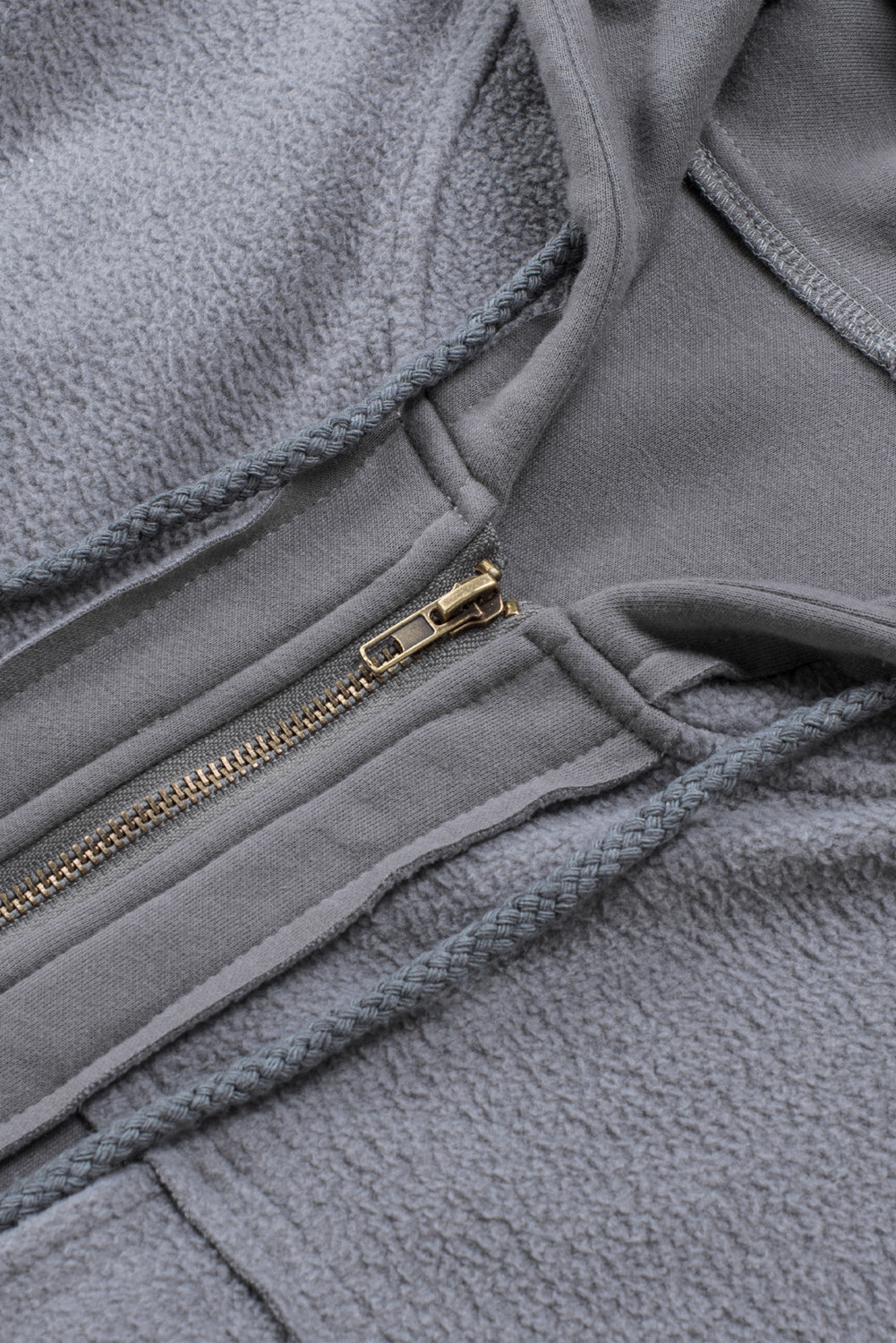 Eugenia | Fashionable and effortless winter garment