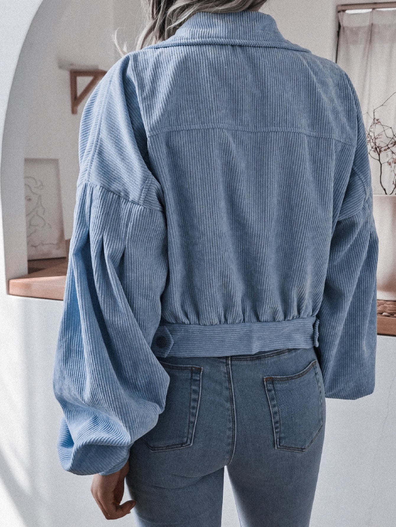 Esther | Cropped corduroy jacket with lantern sleeves
