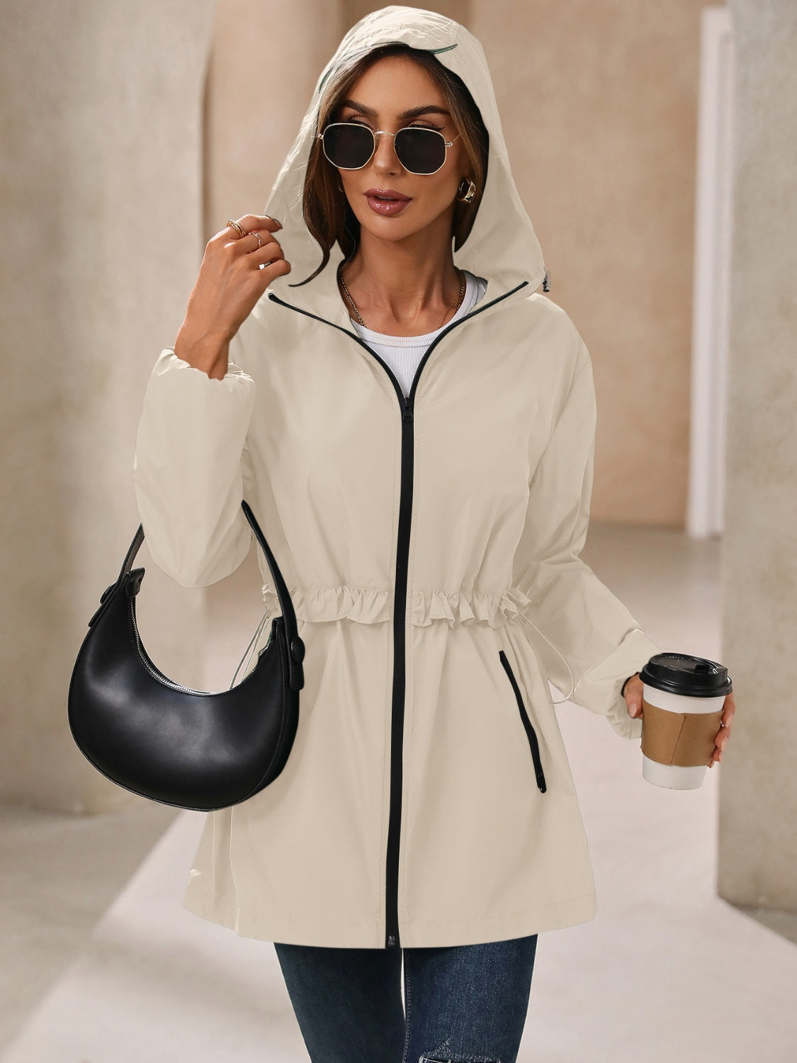 Paulina | Waterproof, long-sleeved outdoor windbreaker with hood