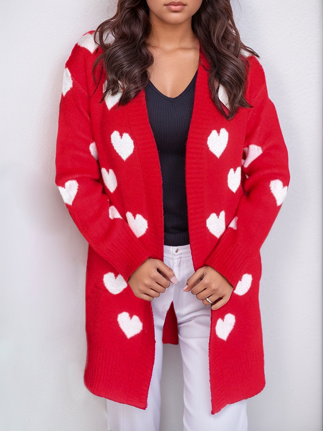 Nuria | Heart-shaped, long-sleeved cardigan with an open front