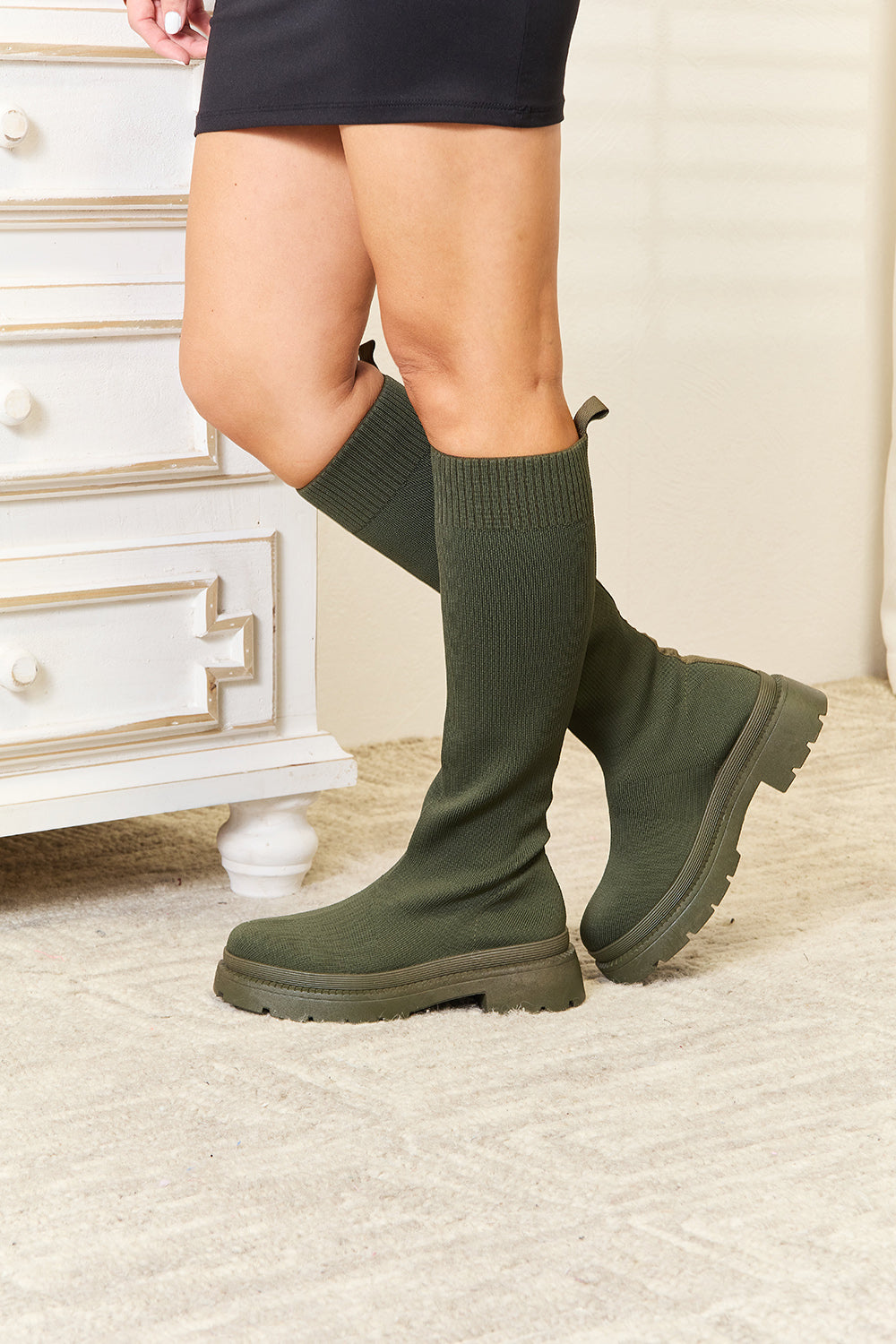 Ludmila | Elegant and detailed support boots