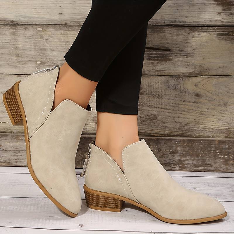 Iris | Custom-made and comfortable orthopedic shoes