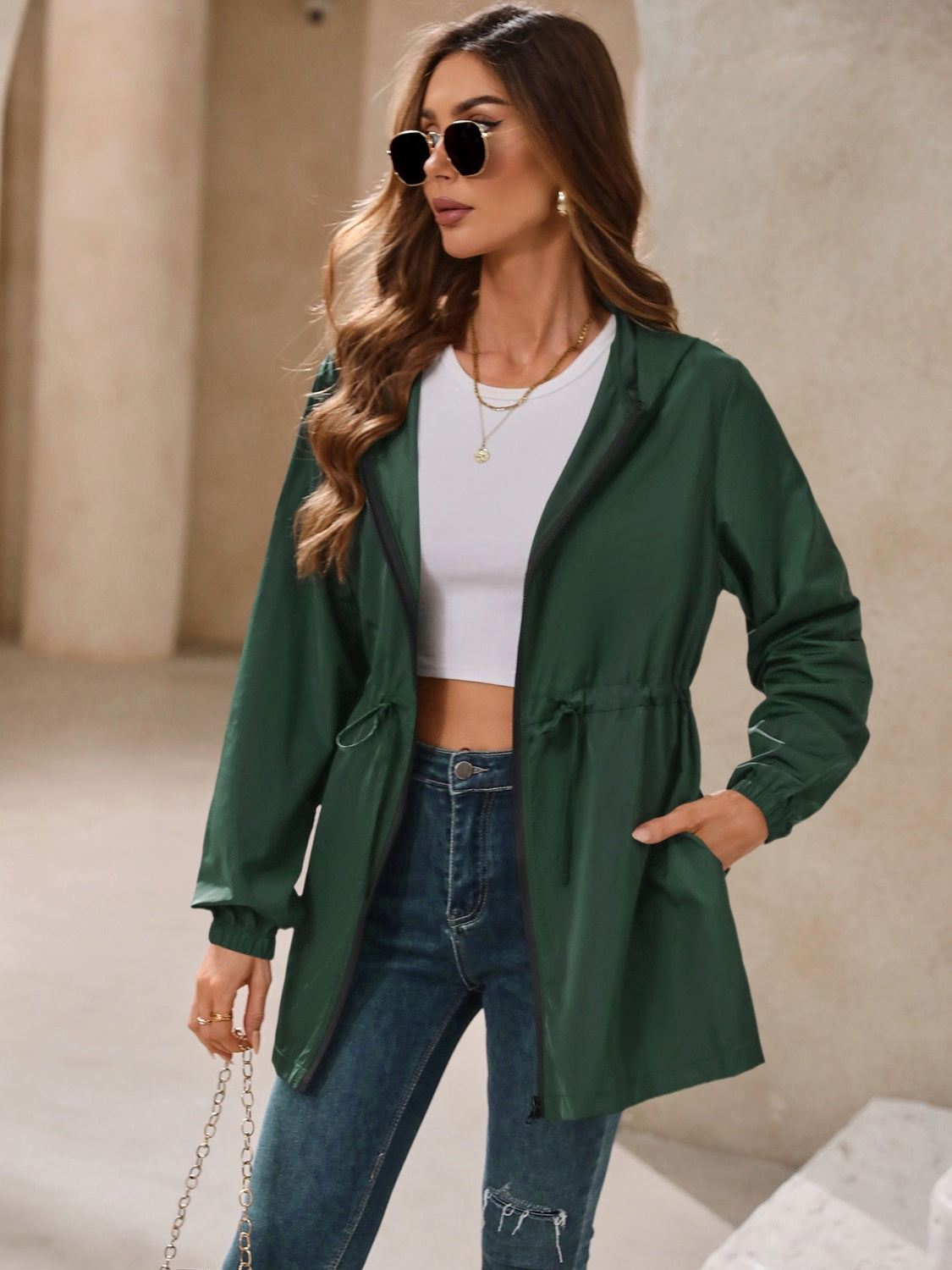 Elvira | Waterproof, long-sleeved outdoor windbreaker with hood