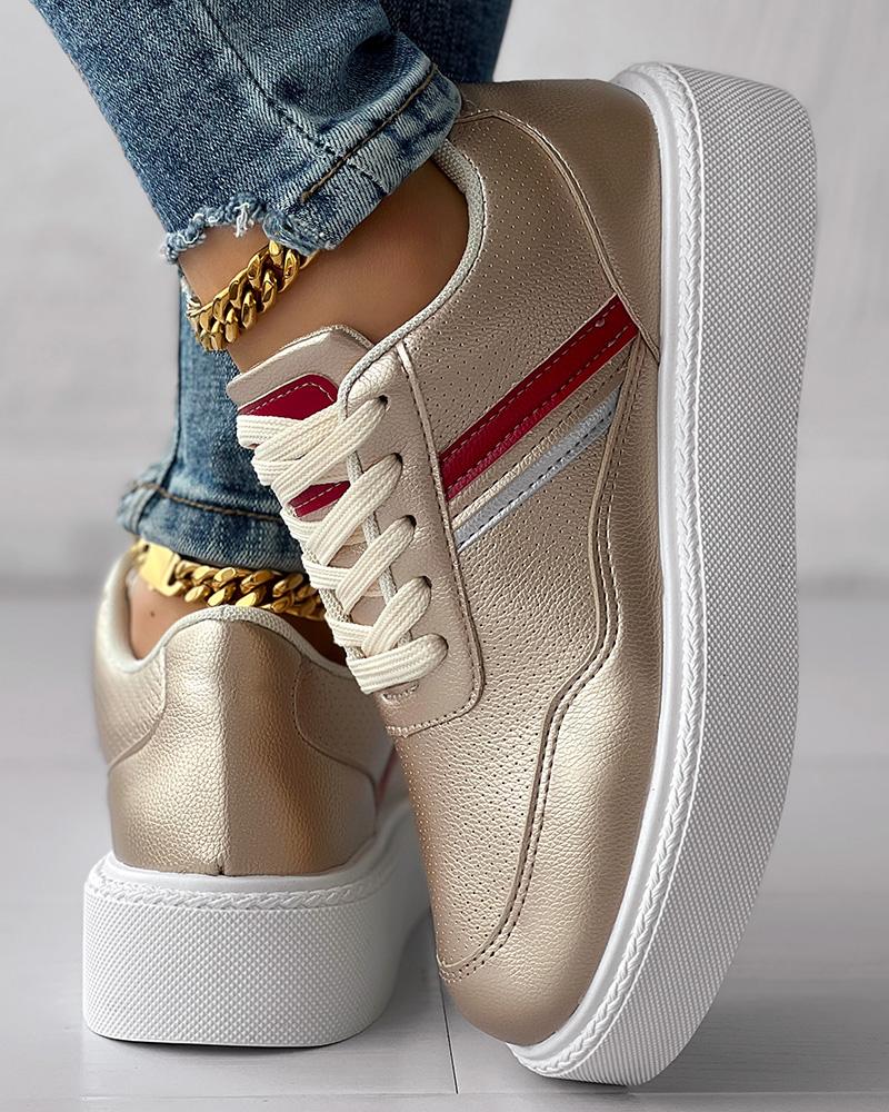 Yara | Elegant and detailed supportive sneakers