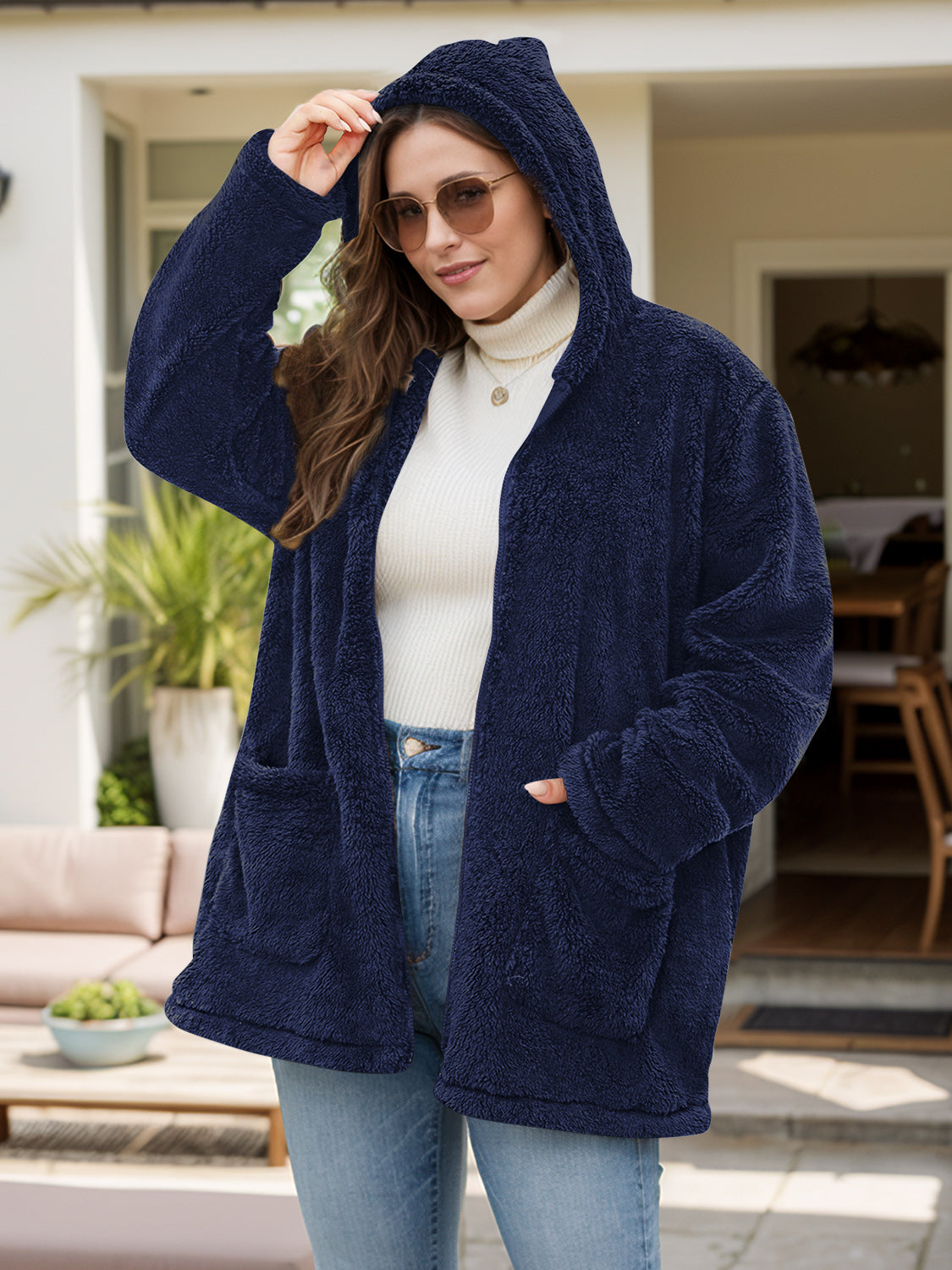 Felicidad | Oversized long sleeve hooded outerwear with zip fastening