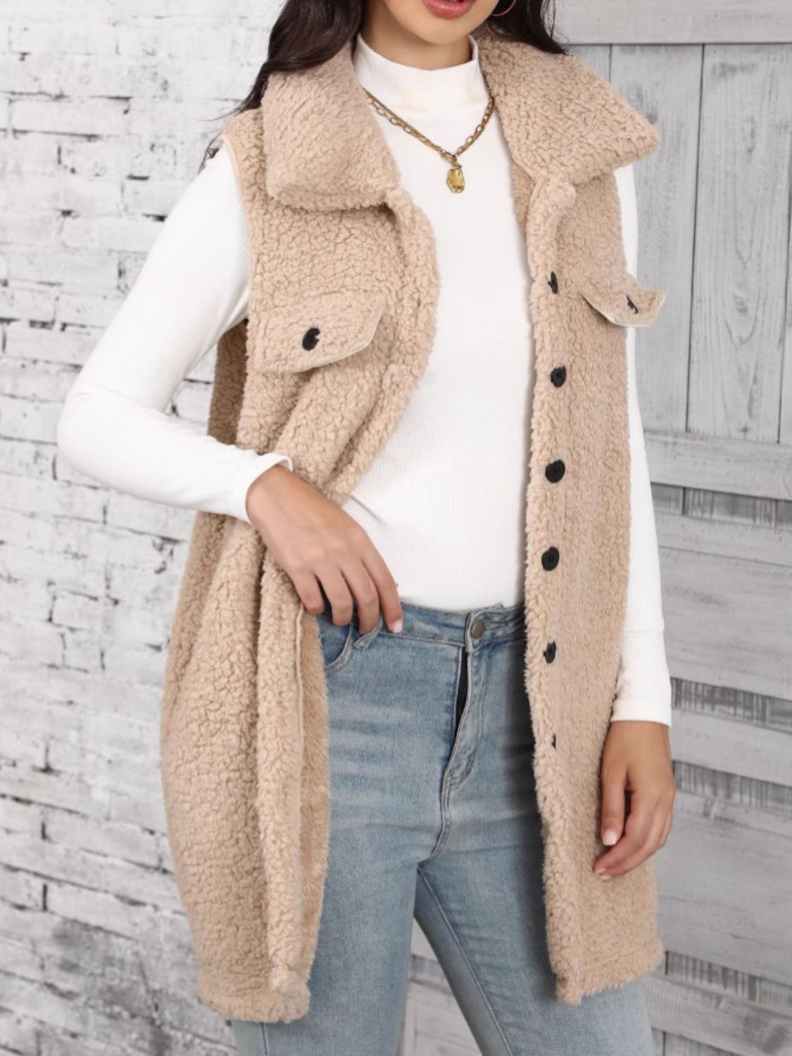 Diana | Buttoned teddy vest coat