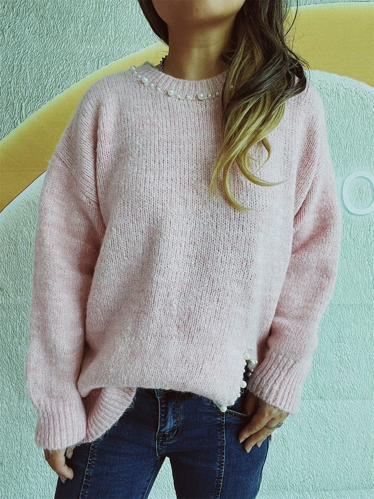 Larissa | Long-sleeved sweater with a slit and beaded trim and a crew neck