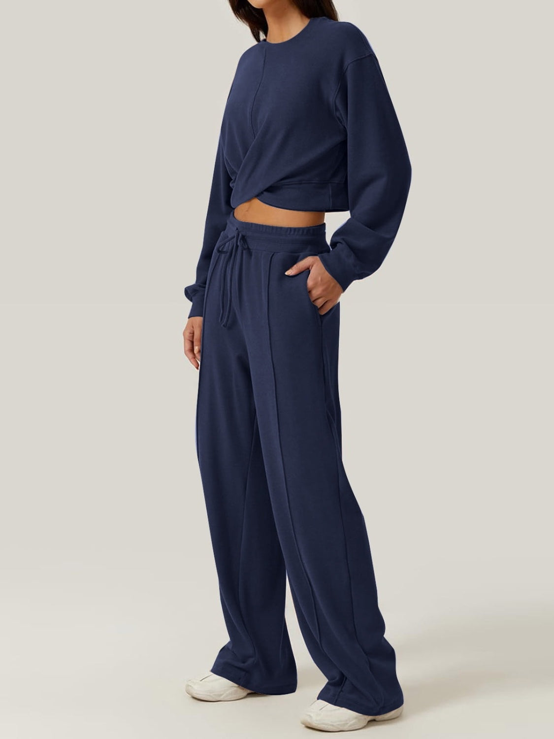 Gina | Set consisting of a crossover crew neck top and drawstring trousers