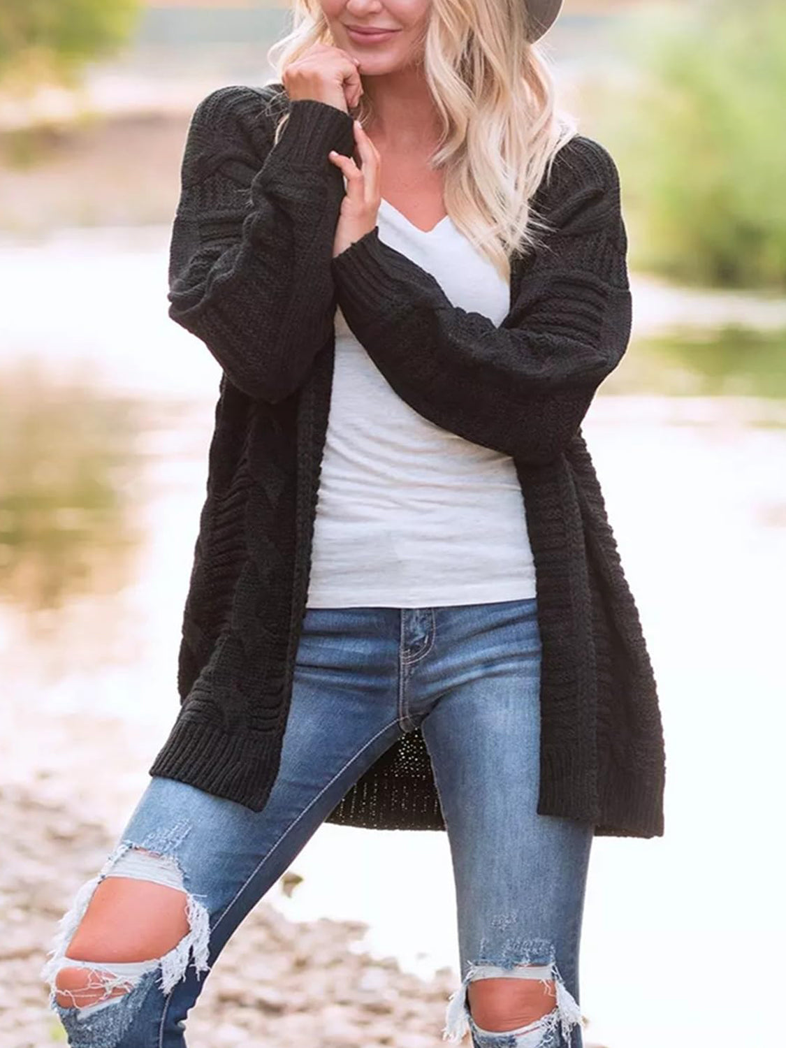 Aneta | Cable knit cardigan with open front and long sleeves