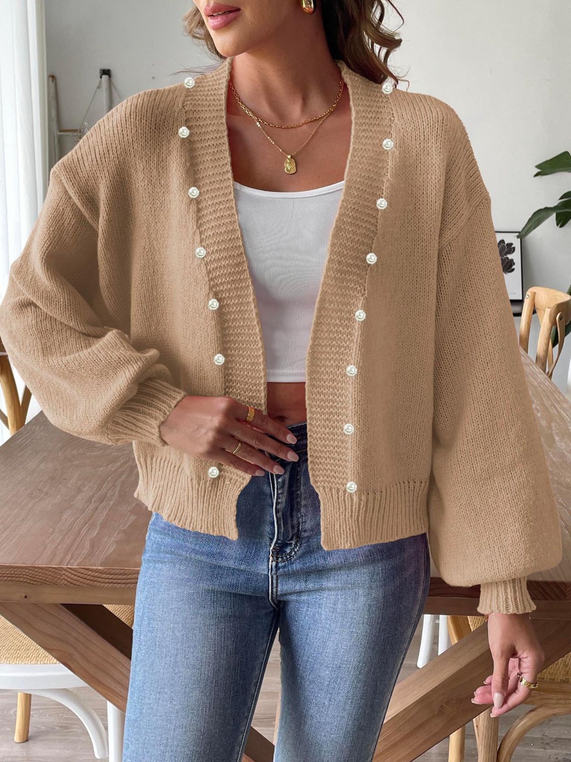 Sibylle | Beaded cardigan with long sleeves and an open front