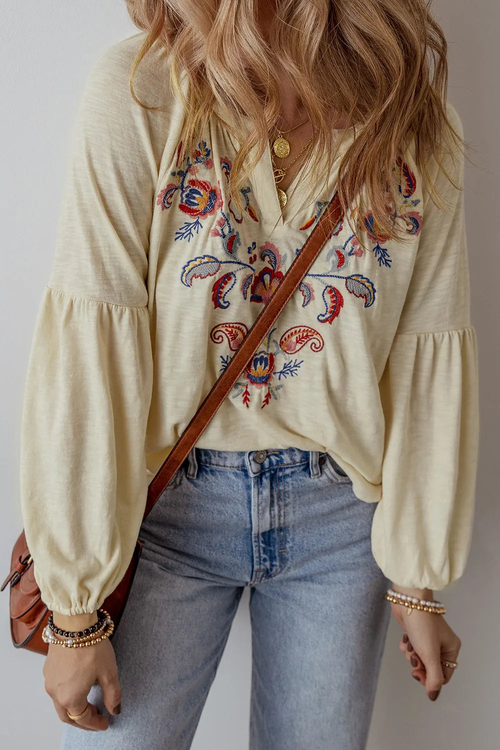 Leonie | Embroidered long sleeve blouse with notches