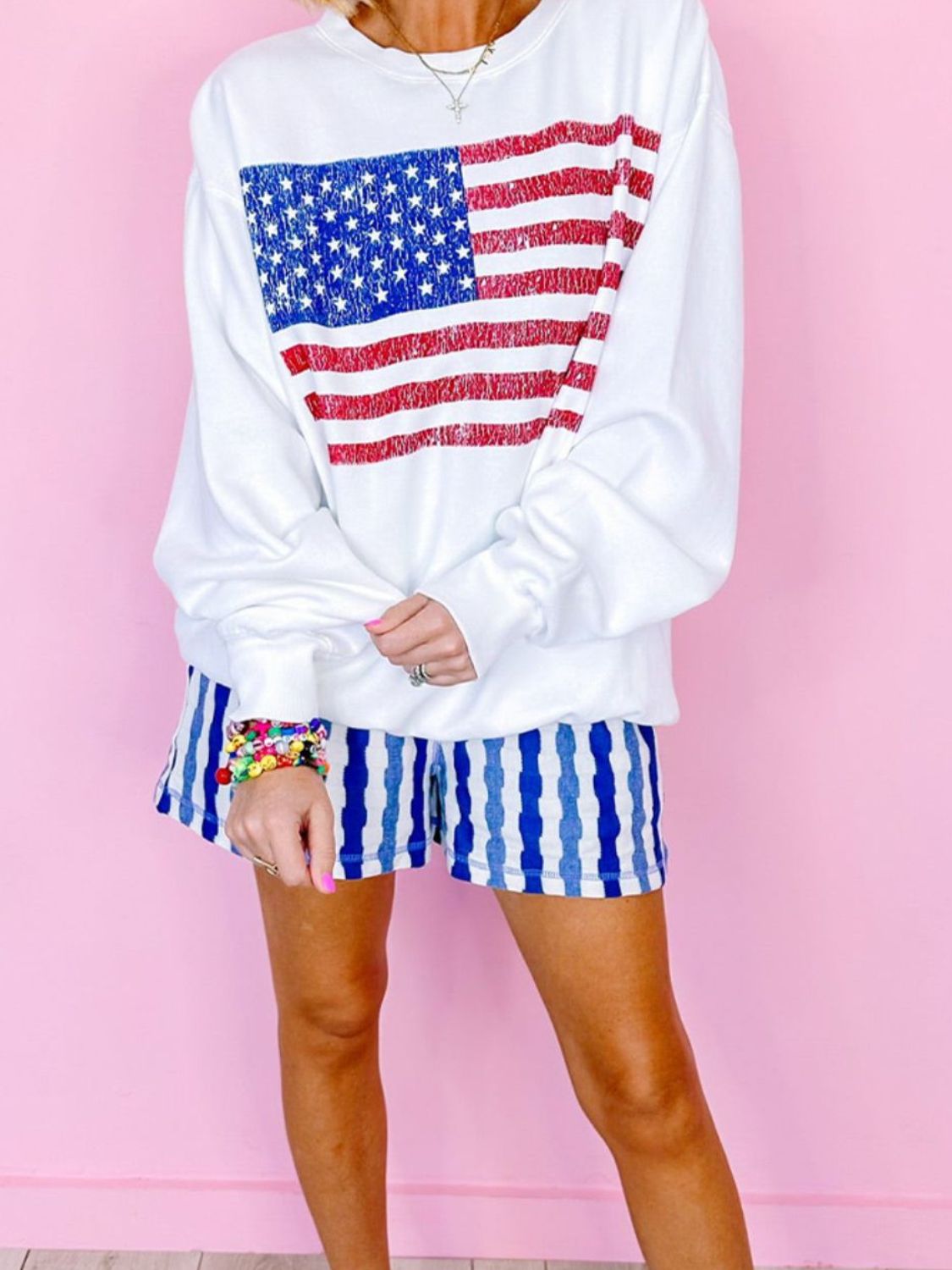 Xandra | Long sleeve crew neck sweatshirt with US flag
