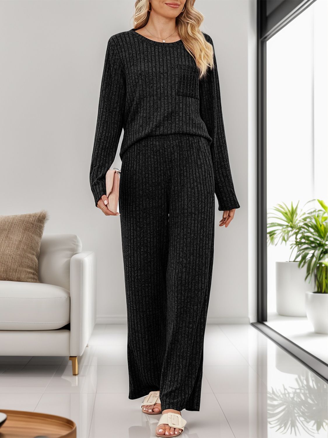 Henriette | Set consisting of a long-sleeved top and crew-neck trousers