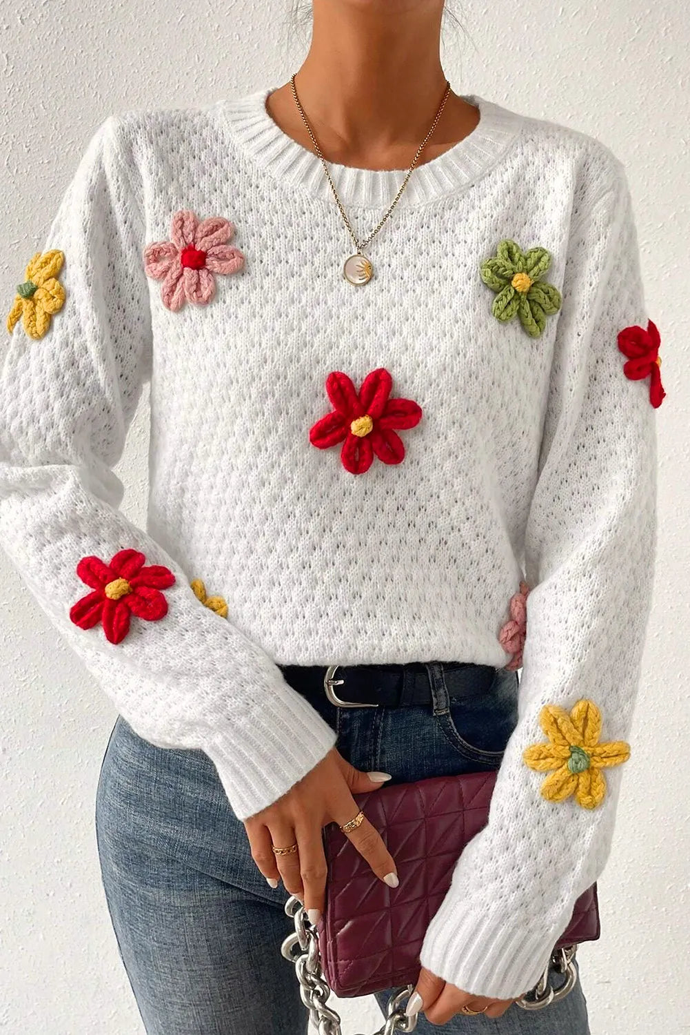 Mia | Sweater with crocheted floral crew neck