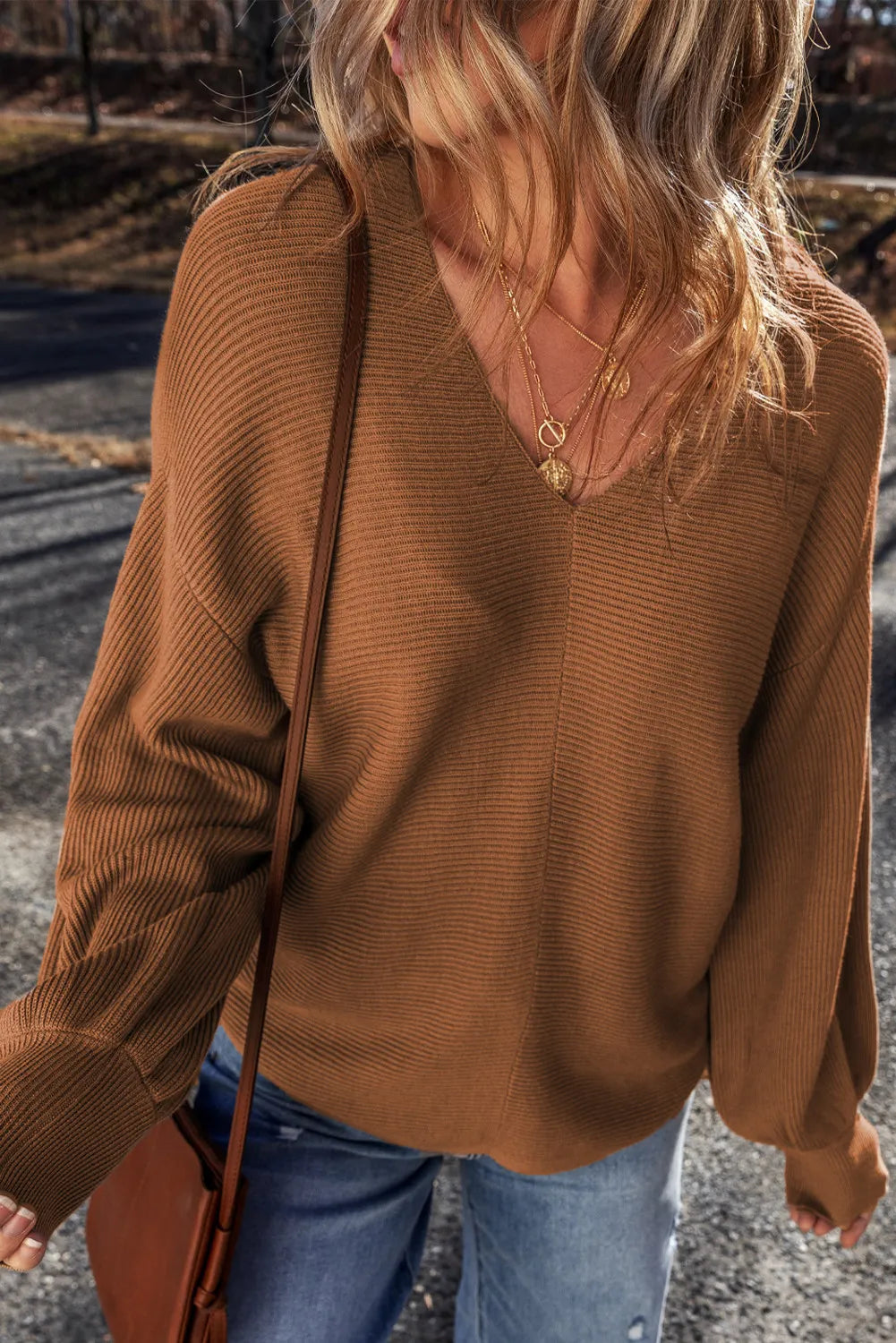 Lorena | Long-sleeved sweater with a V-neck and dropped shoulders