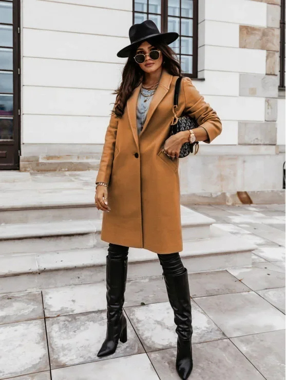 Adela | Relaxed and timeless winter garment