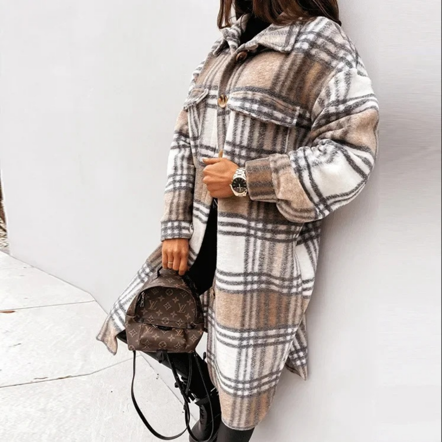 Leila | Classic and elegant winter garment